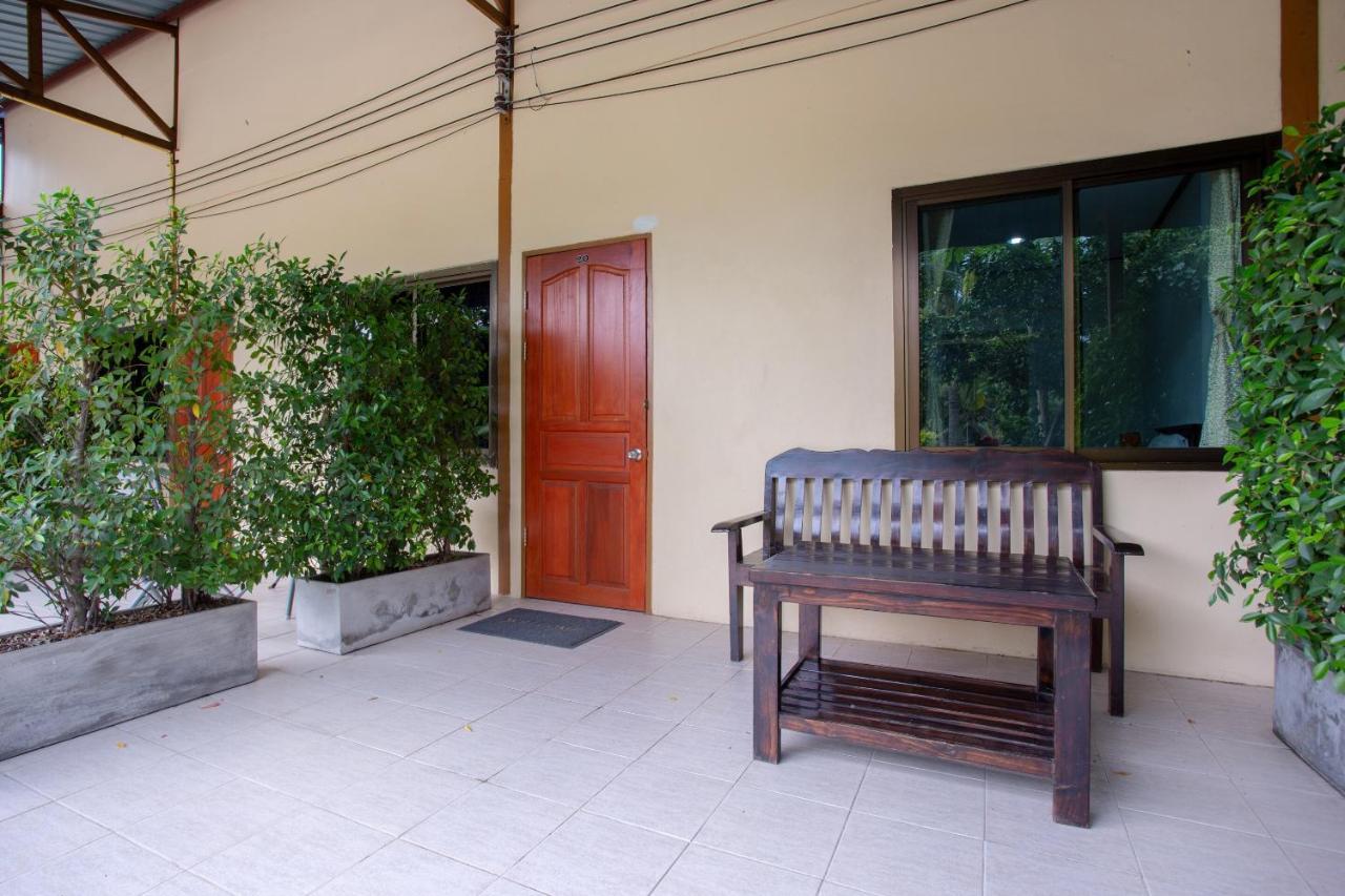 Oyo 909 Guiding Star Resort Chiang Mai Dış mekan fotoğraf
