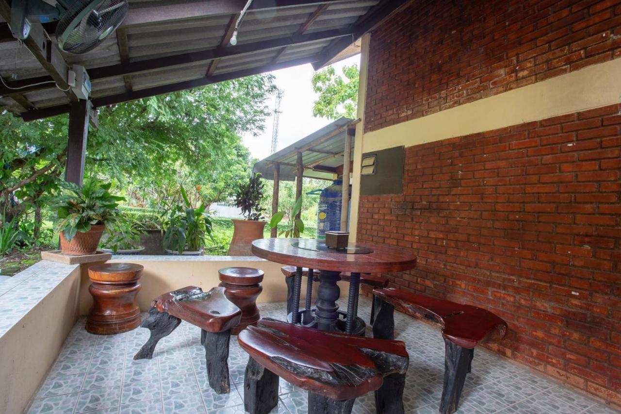 Oyo 909 Guiding Star Resort Chiang Mai Dış mekan fotoğraf