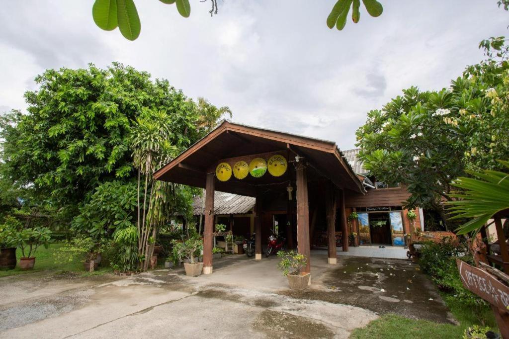 Oyo 909 Guiding Star Resort Chiang Mai Dış mekan fotoğraf