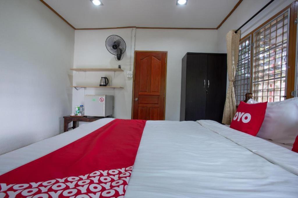 Oyo 909 Guiding Star Resort Chiang Mai Dış mekan fotoğraf