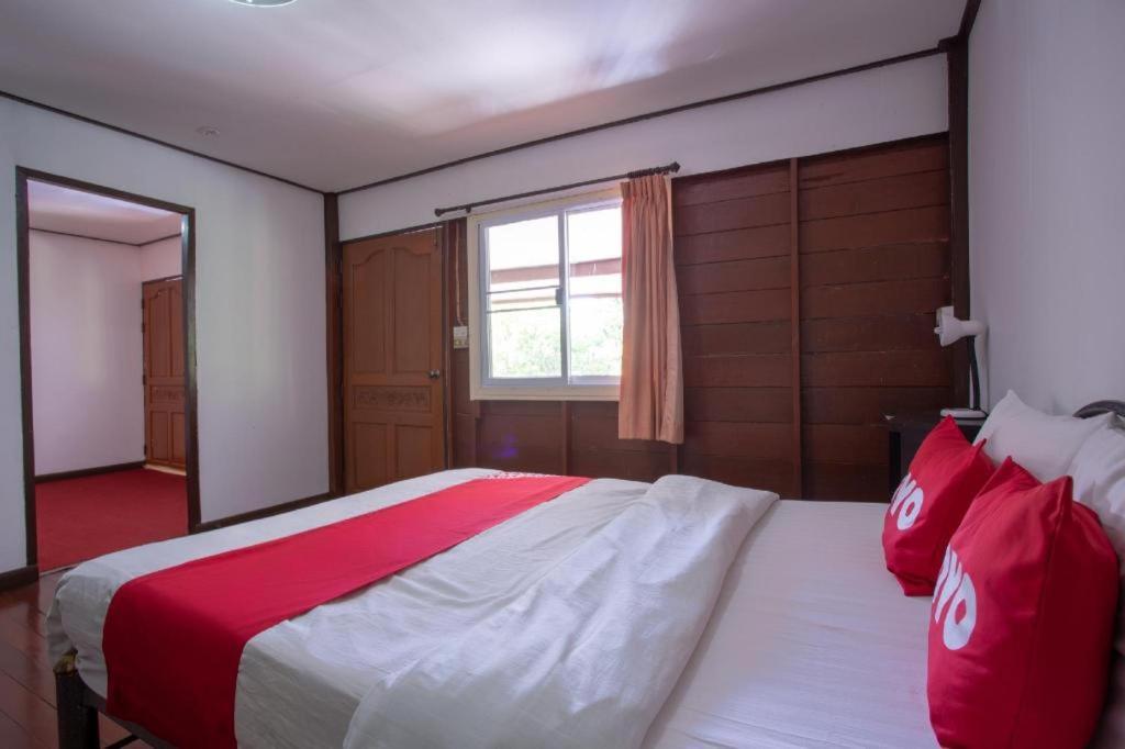 Oyo 909 Guiding Star Resort Chiang Mai Dış mekan fotoğraf