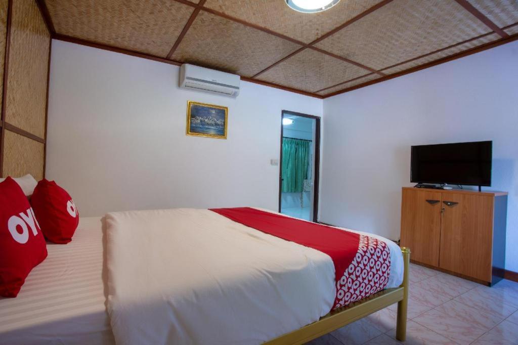 Oyo 909 Guiding Star Resort Chiang Mai Dış mekan fotoğraf