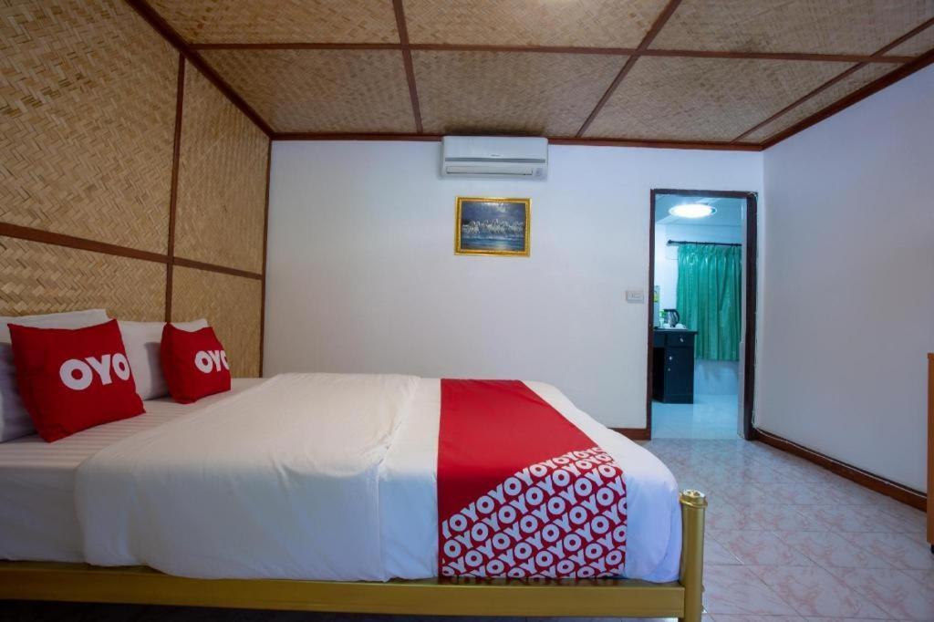 Oyo 909 Guiding Star Resort Chiang Mai Dış mekan fotoğraf
